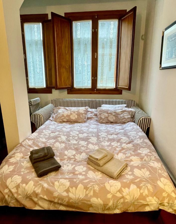 Duplex Toledo Catedral Con Parking Gratis Lejlighed Eksteriør billede